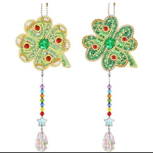 Load image into Gallery viewer, Suncatcher - Clover (2 Pack)
